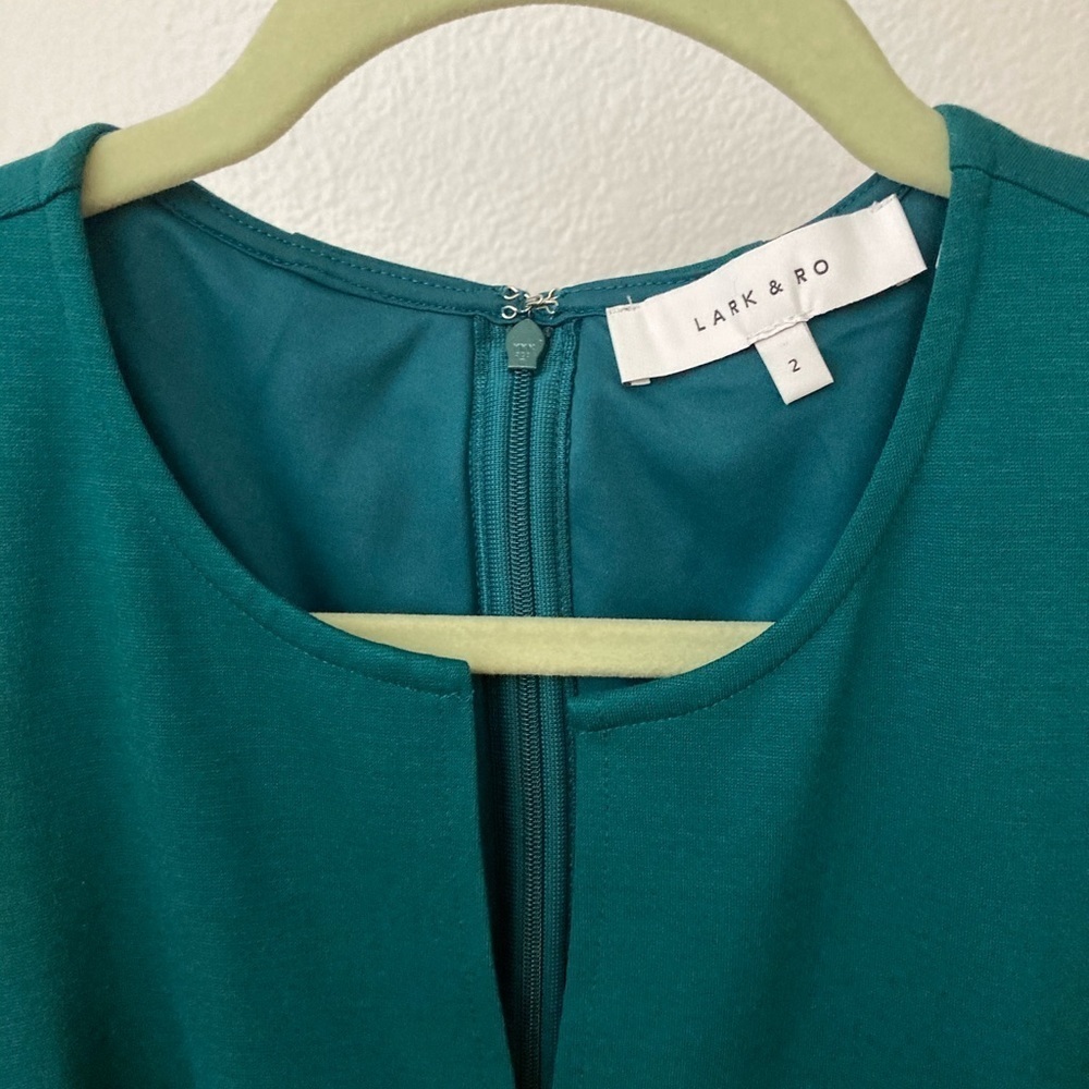 Lark & Ro Emerald Green Sleeveless Dress Size 2 - Picture 3 of 4